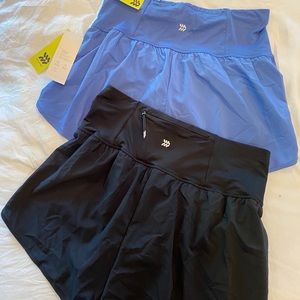 SET OF TWO High waist workout shorts